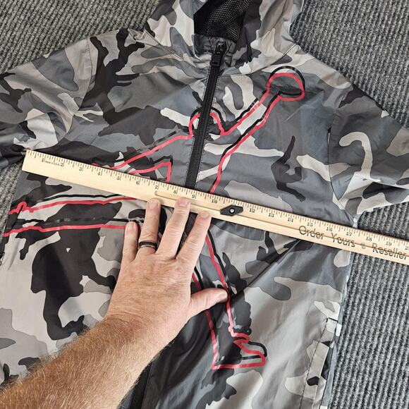 Jordan Jacket Boys Medium 10-12 Gray Camo Hooded Windbreaker Jumpman Nike - Picture 11 of 14